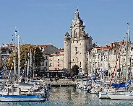 Vue Sur Cour La Rochelle (Charente-Maritime)