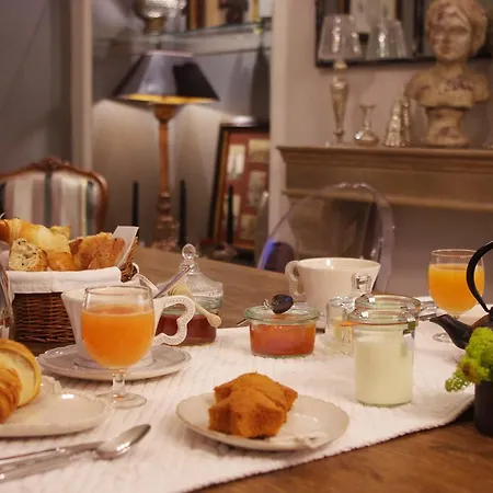 Vue Sur Cour Bed & Breakfast La Rochelle (Charente-Maritime)