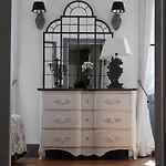 Vue Sur Cour Bed & Breakfast La Rochelle (Charente-Maritime)