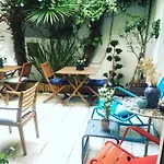 Vue Sur Cour Bed & Breakfast La Rochelle (Charente-Maritime)