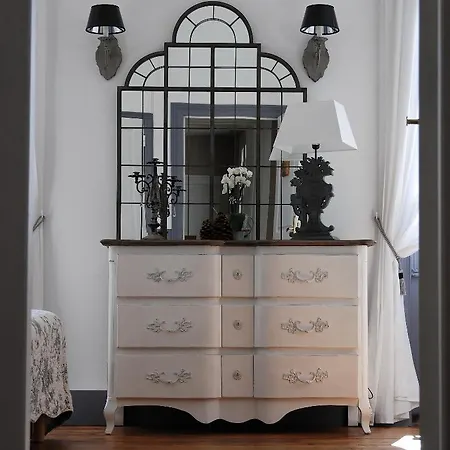 Vue Sur Cour Bed and breakfast La Rochelle (Charente-Maritime)