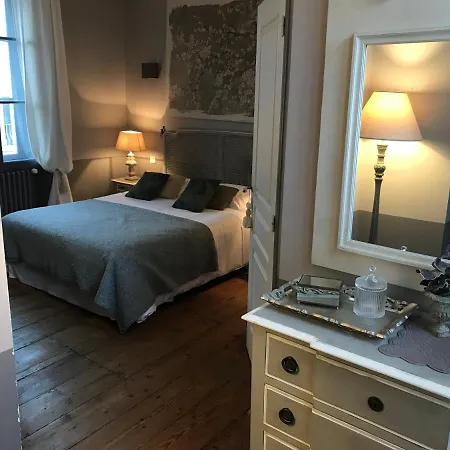 Bed & Breakfast Vue Sur Cour 2*