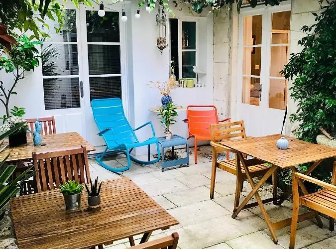 Bed and breakfast Vue Sur Cour La Rochelle (Charente-Maritime)